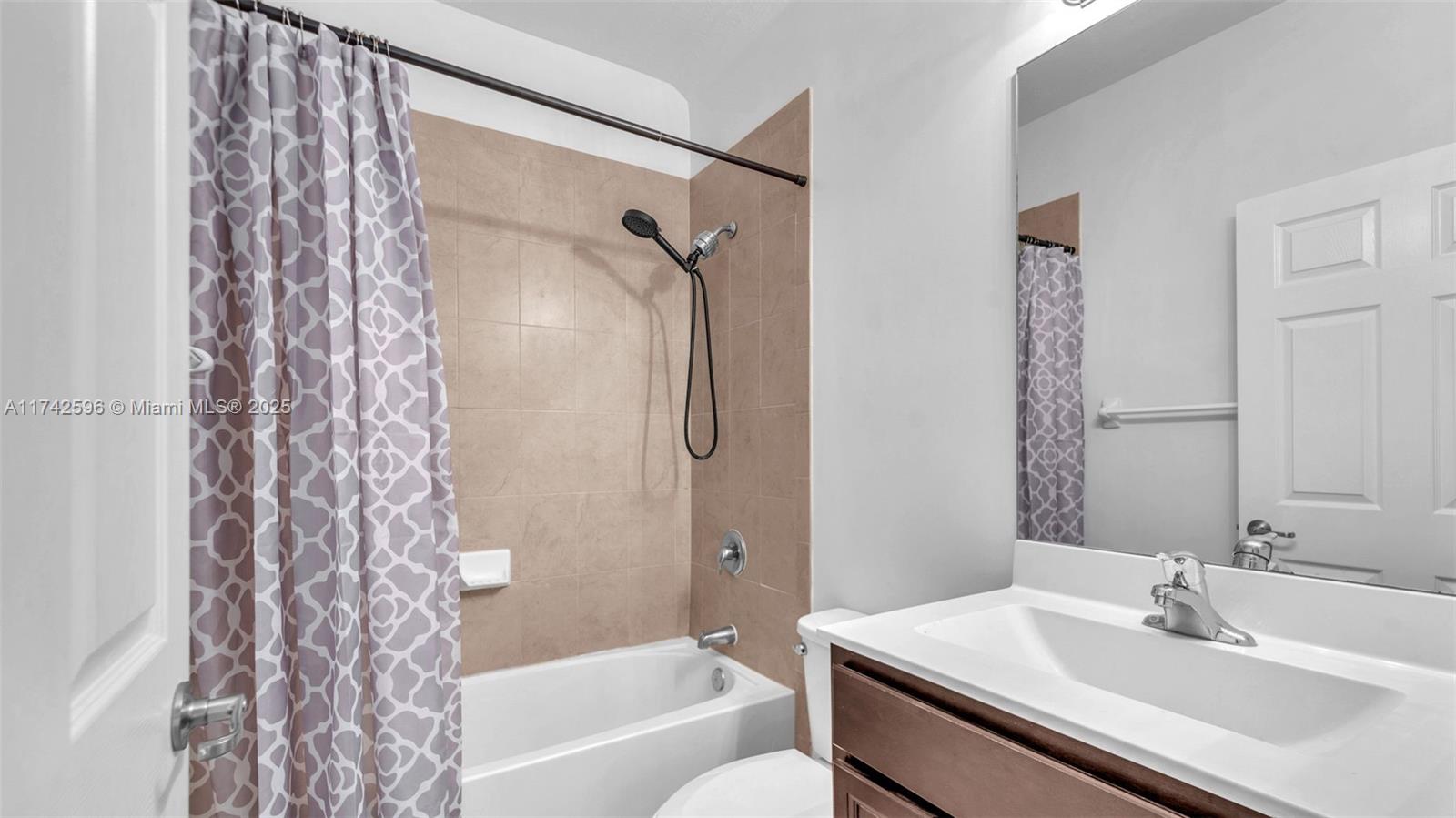 134 Se 28th Ter 3 Property Photo 13