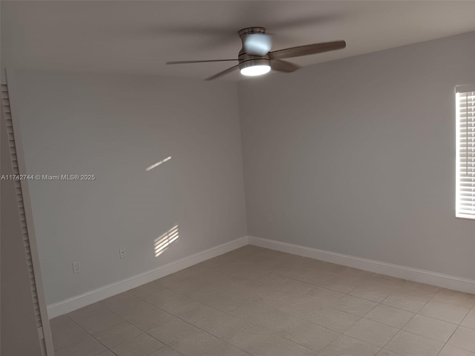 11342 Sw 244th Ter Property Photo 6