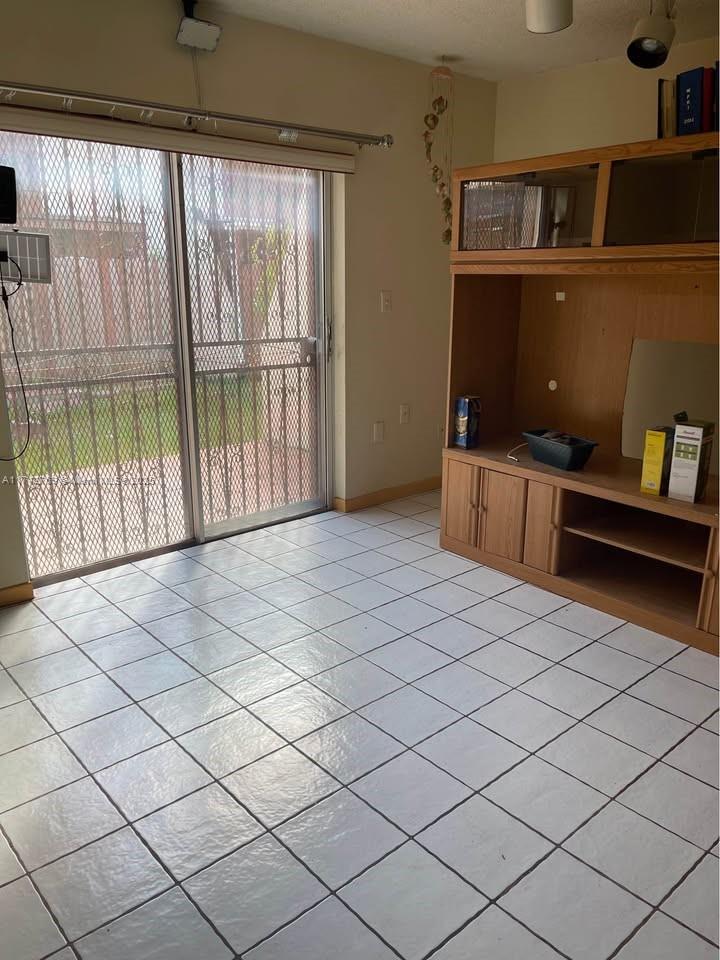 21 Sw 109th Ave B5 Property Photo 8