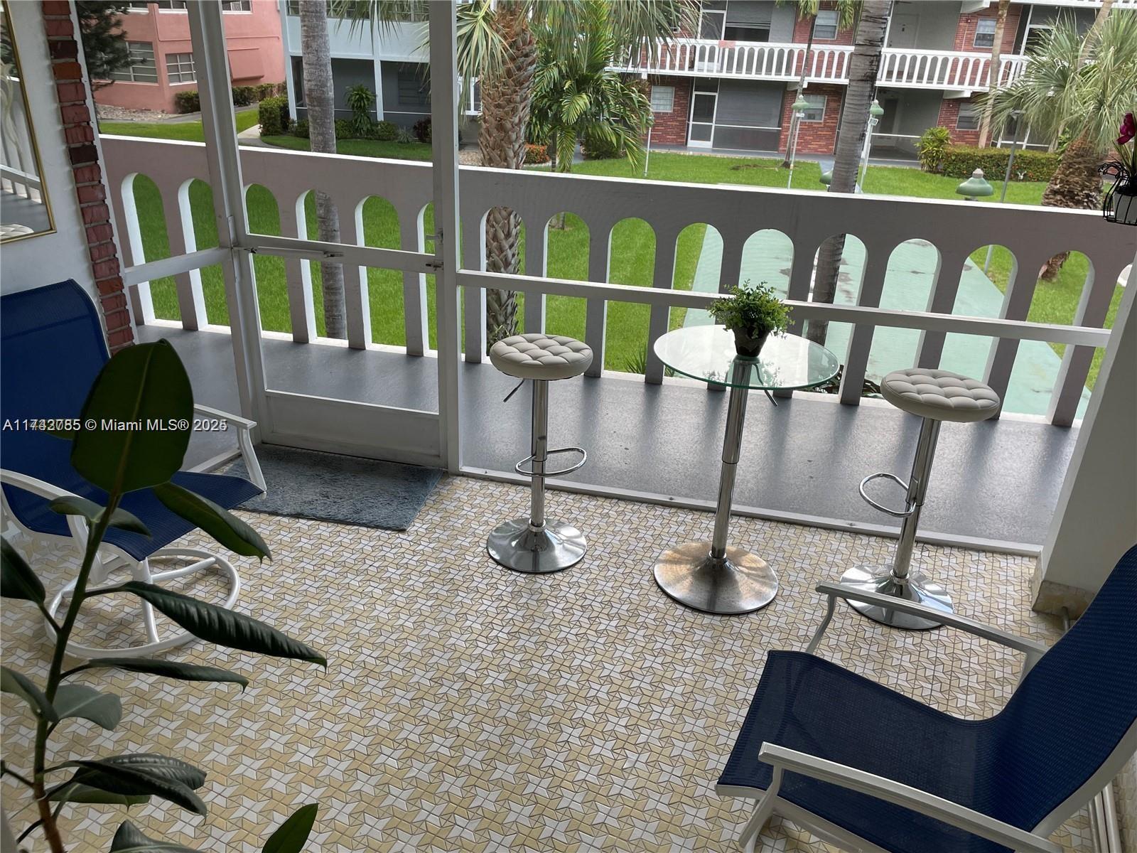 181 Ne 14th Ave 23b Property Photo 14