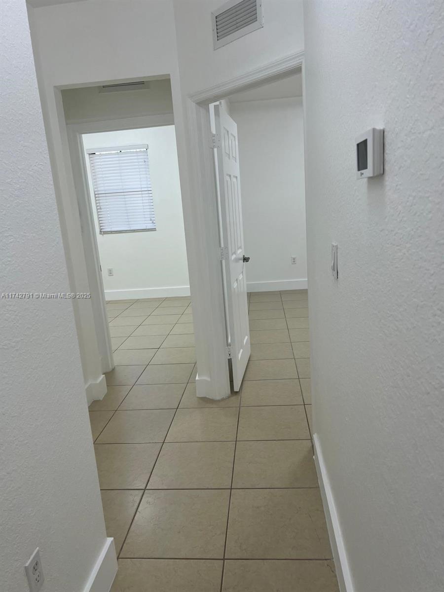 10630 Nw 88th St 110 Property Photo 23