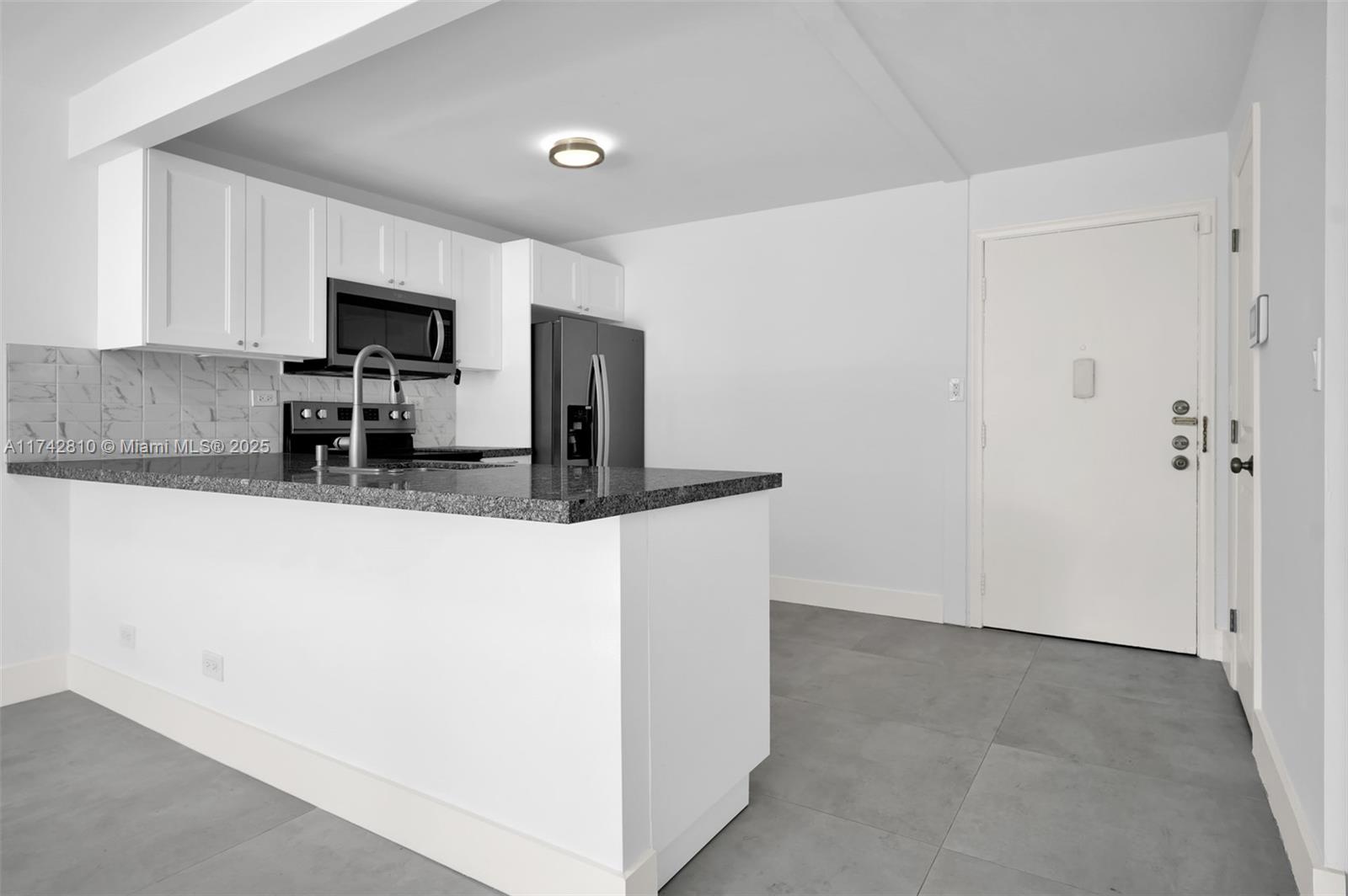 8107 Sw 72nd Ave 112e Property Photo 2