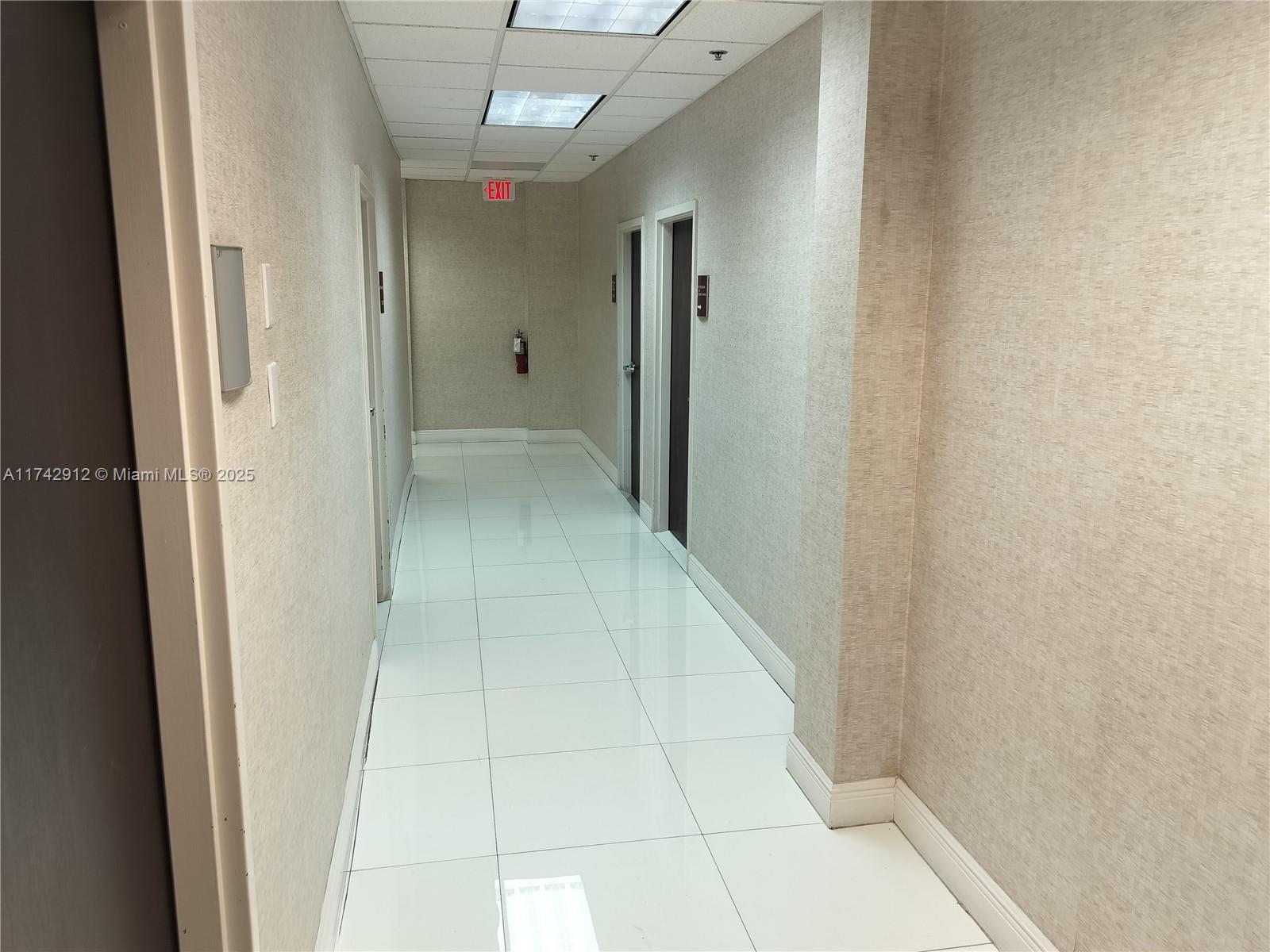 12550 Biscayne Blvd Property Photo 7