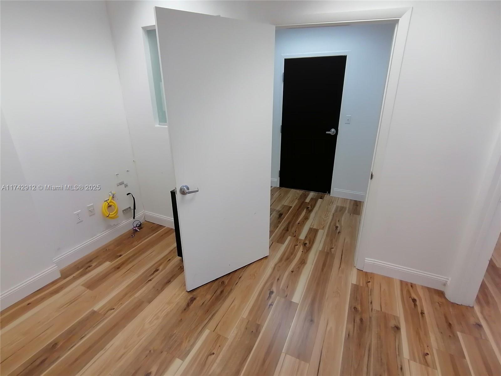 12550 Biscayne Blvd Property Photo 10
