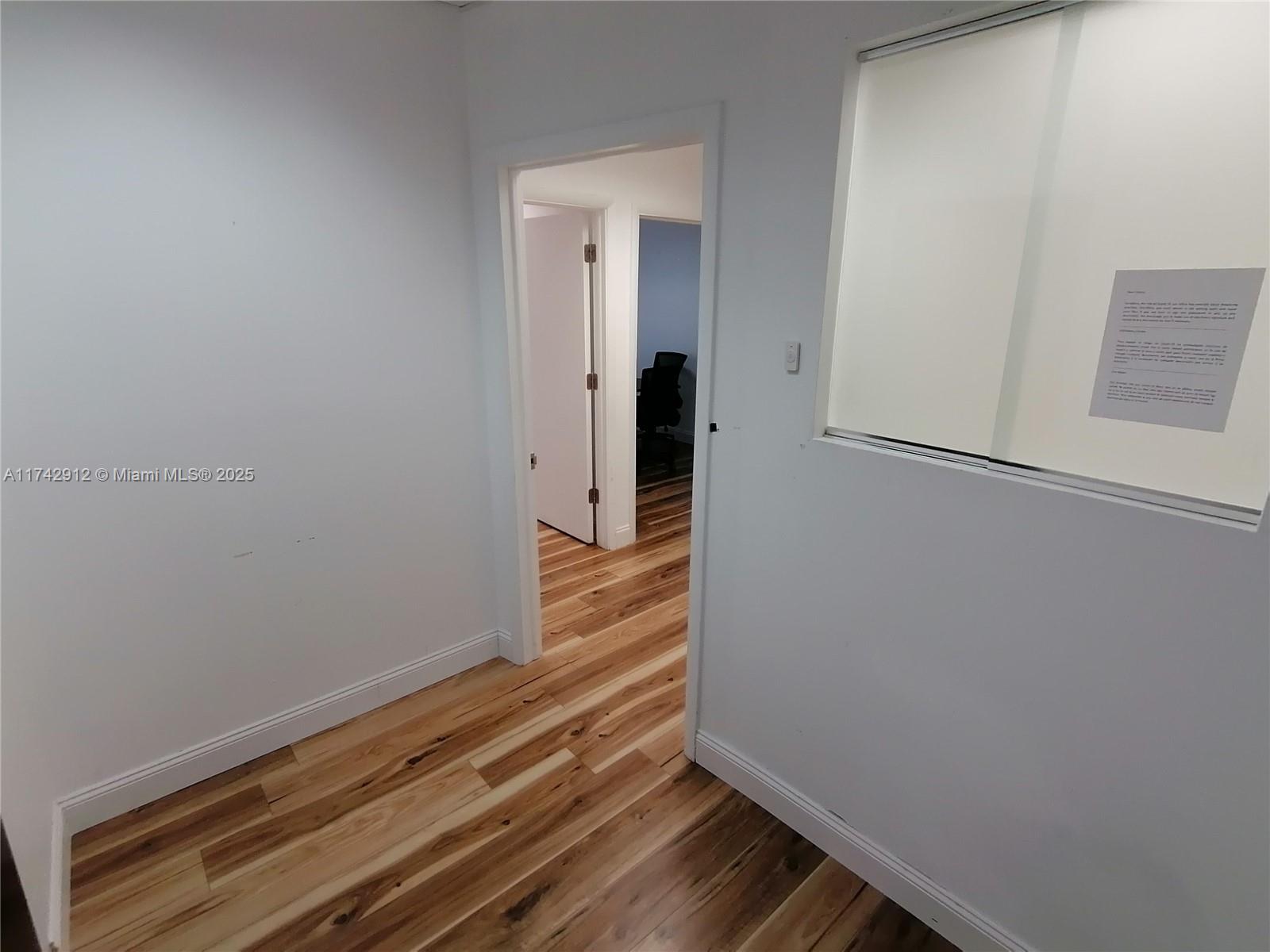 12550 Biscayne Blvd Property Photo 11