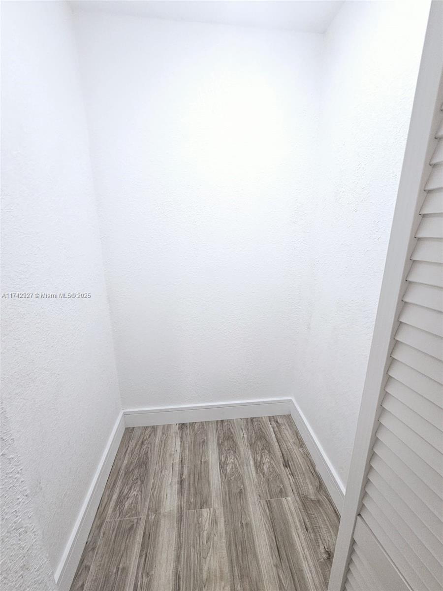 6327 Dewey St Property Photo 19