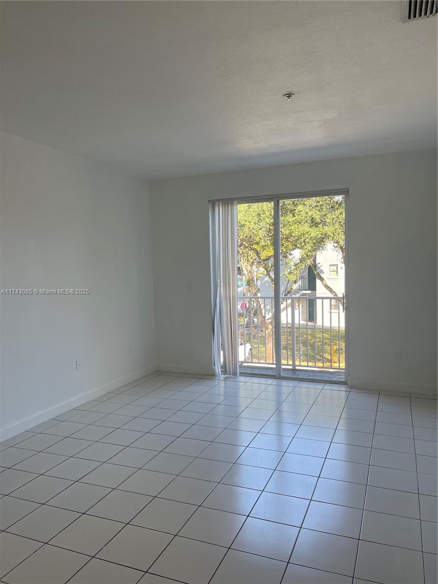 7080 Nw 177th St 214-13 Property Photo 8