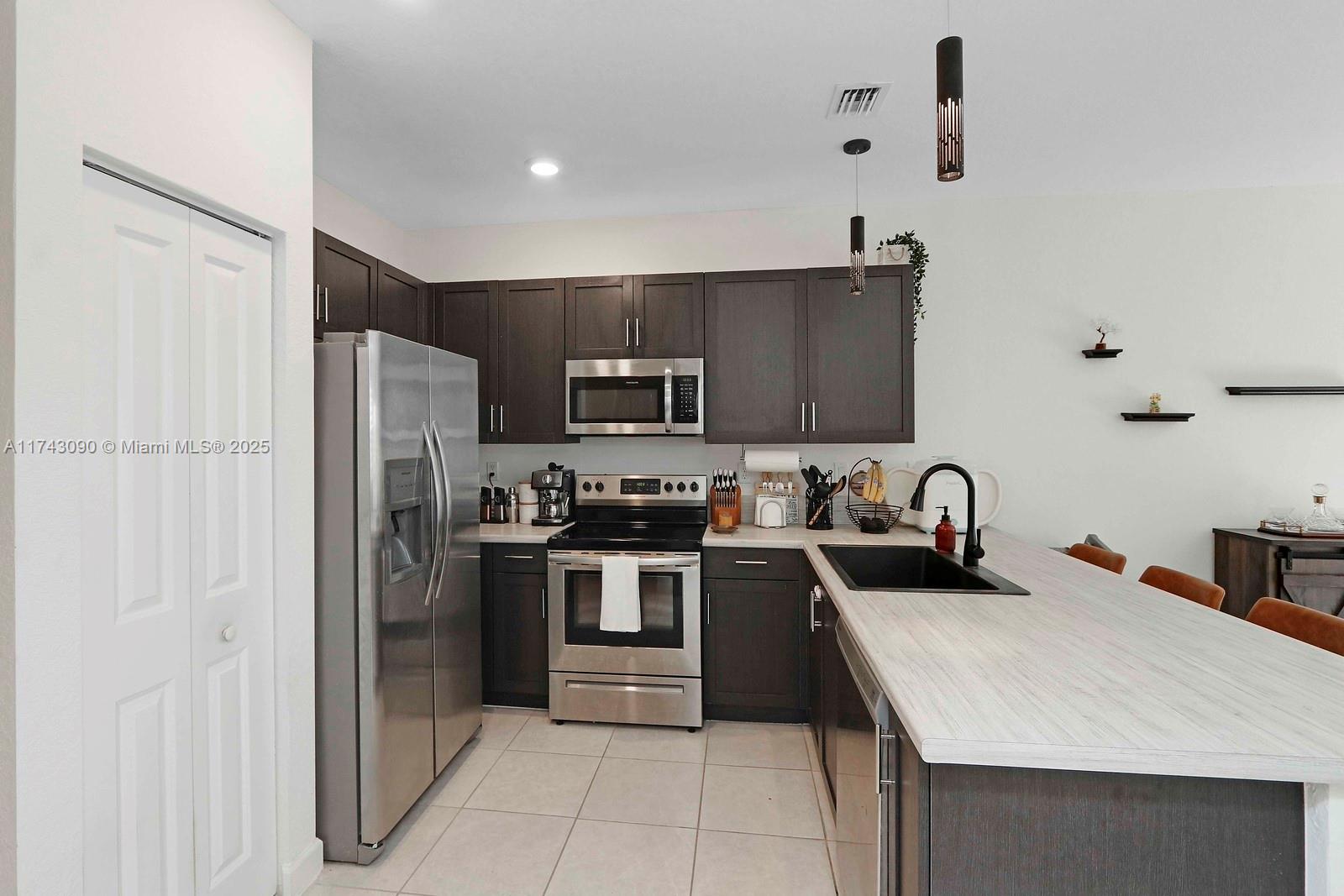 2676 Se 13th St 2676 Property Photo 4