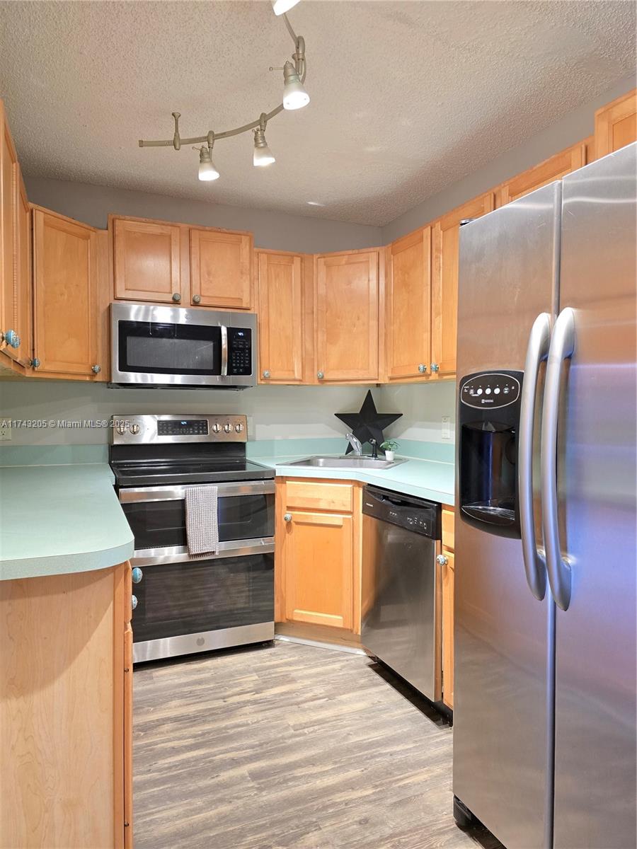 2733 Sw Matheson Ave #115-h1 Property Photo 10