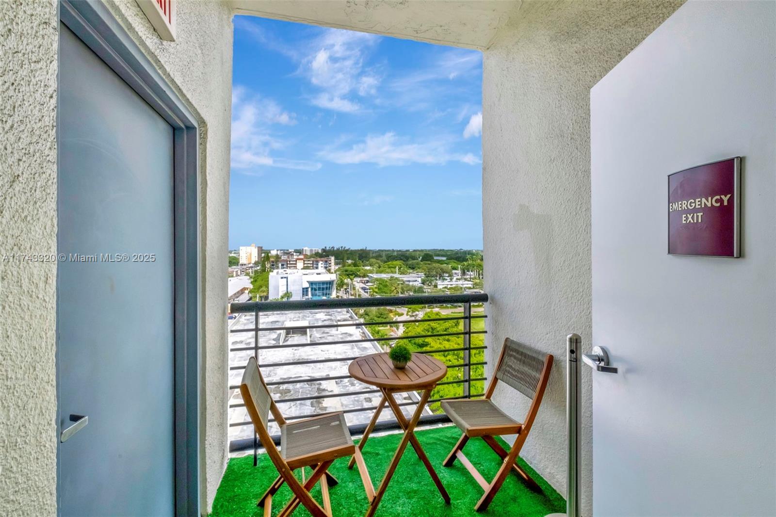 12550 Biscayne Blvd 800 Property Photo 2