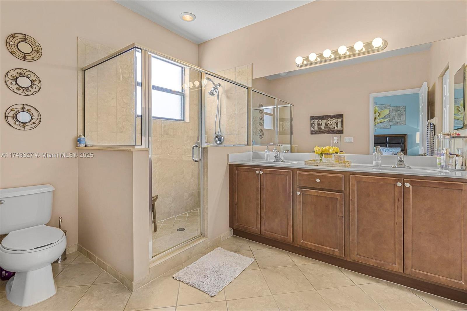 3780 Ne 3rd Ct # Property Photo 12