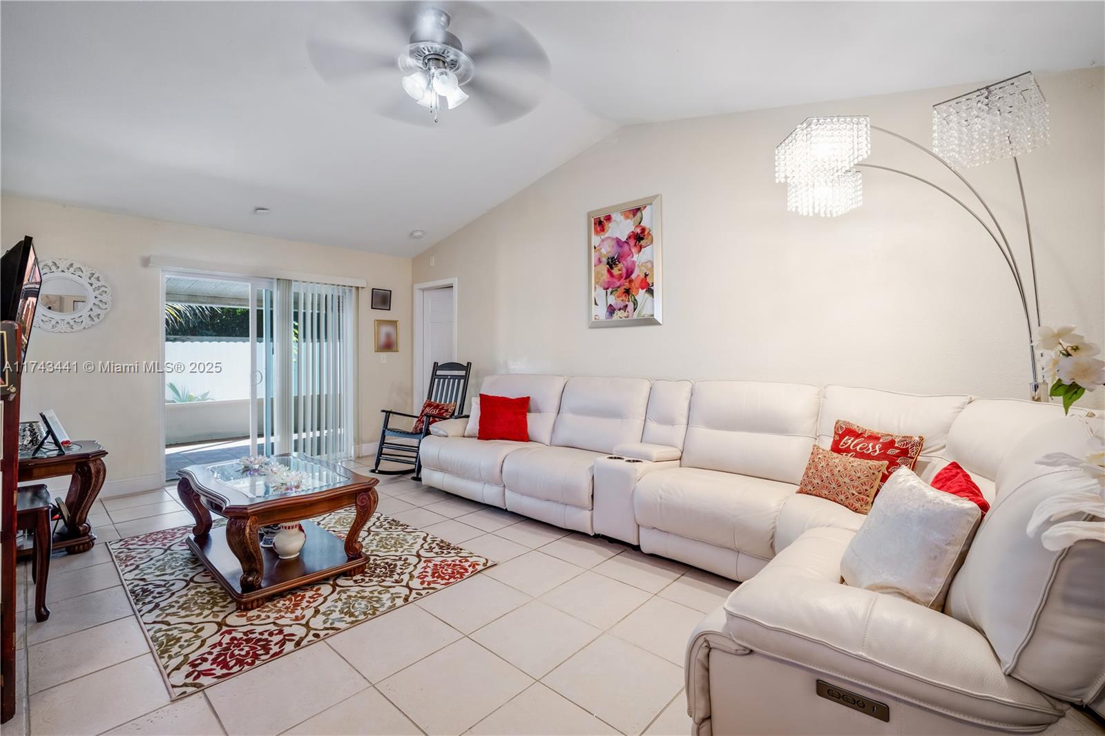 1464 Yellowthroat St . Property Photo 11