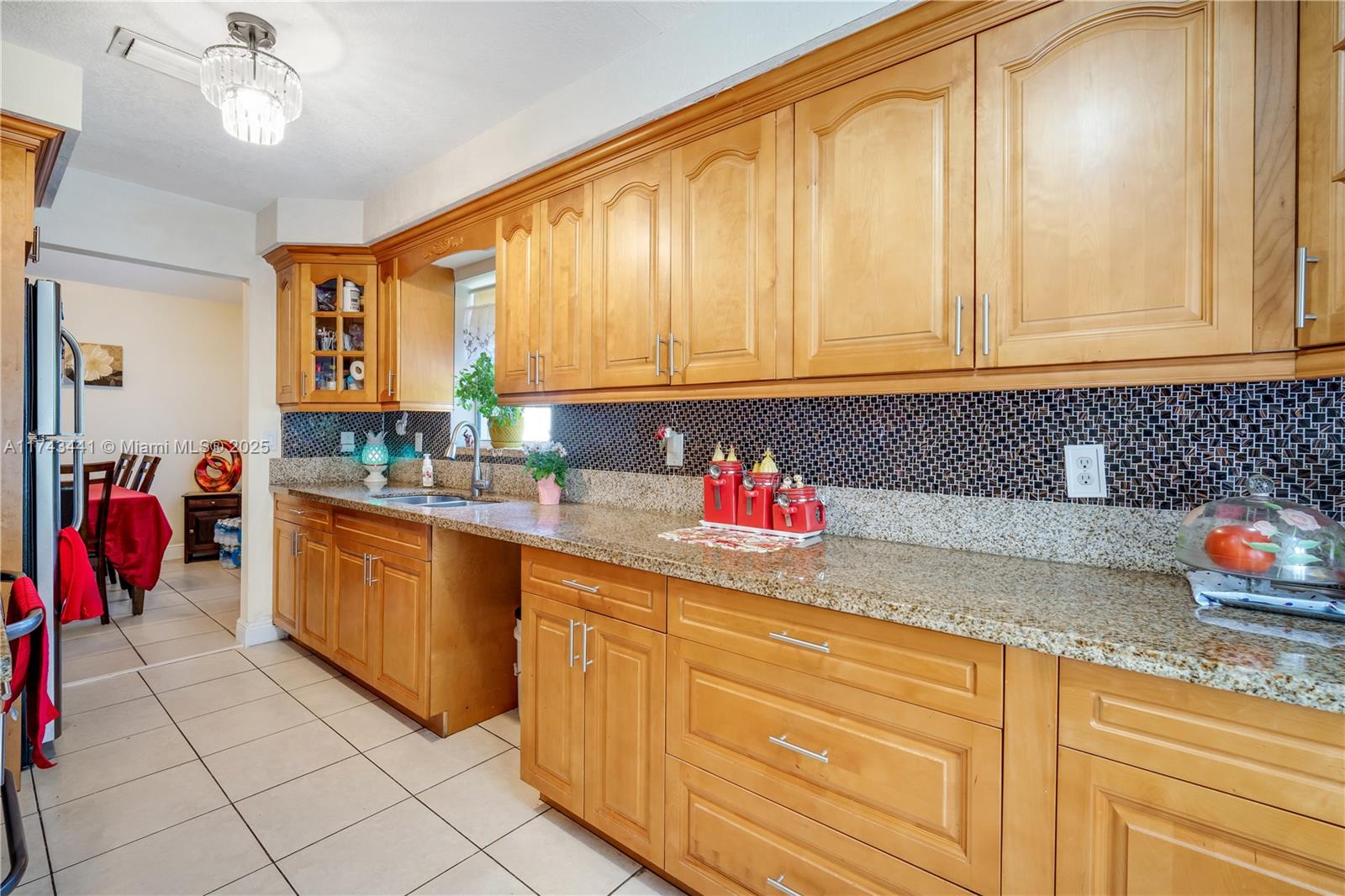 1464 Yellowthroat St . Property Photo 13