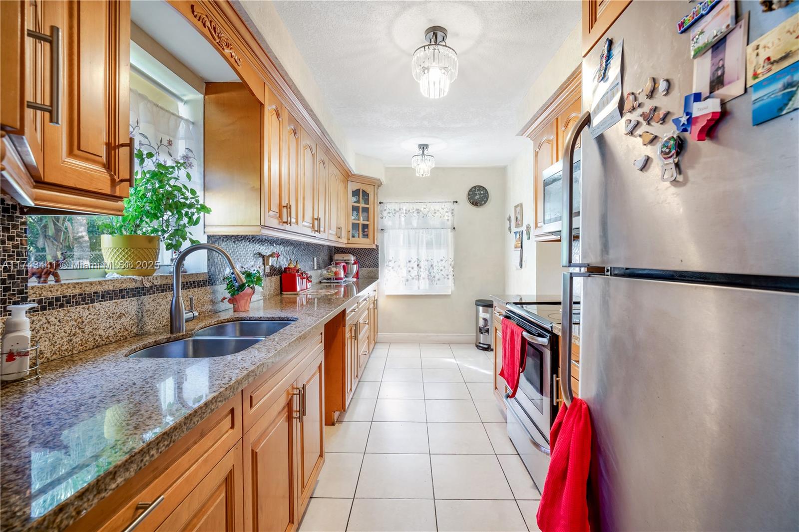 1464 Yellowthroat St . Property Photo 16