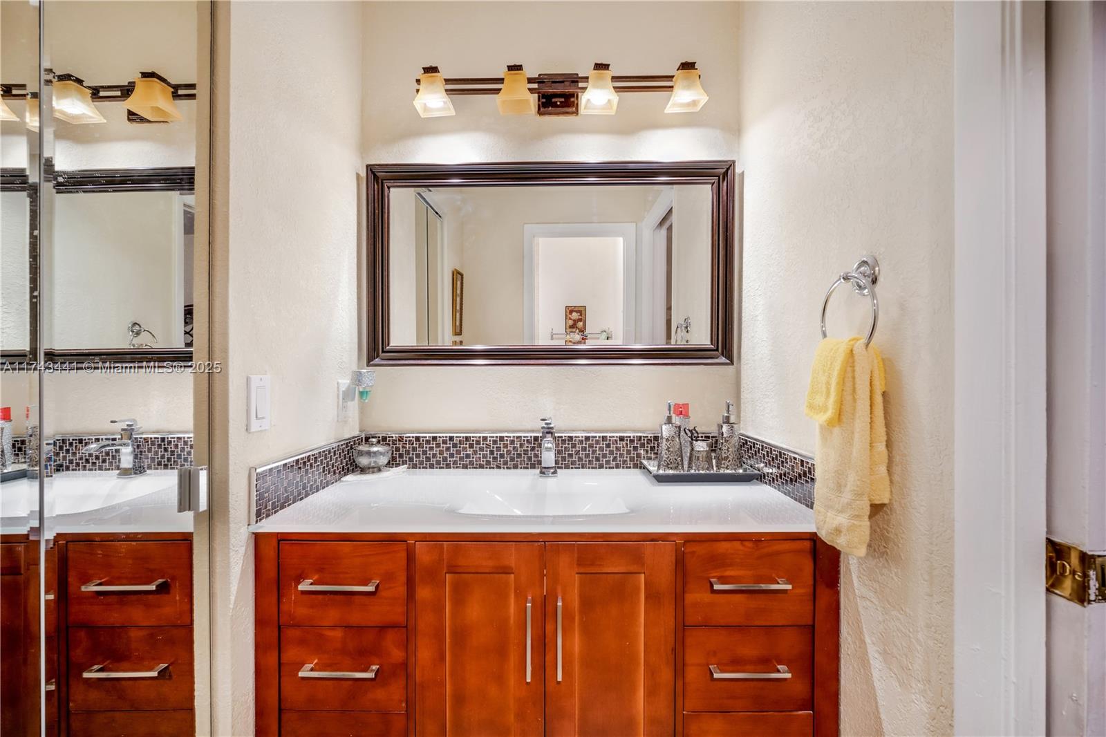 1464 Yellowthroat St . Property Photo 20