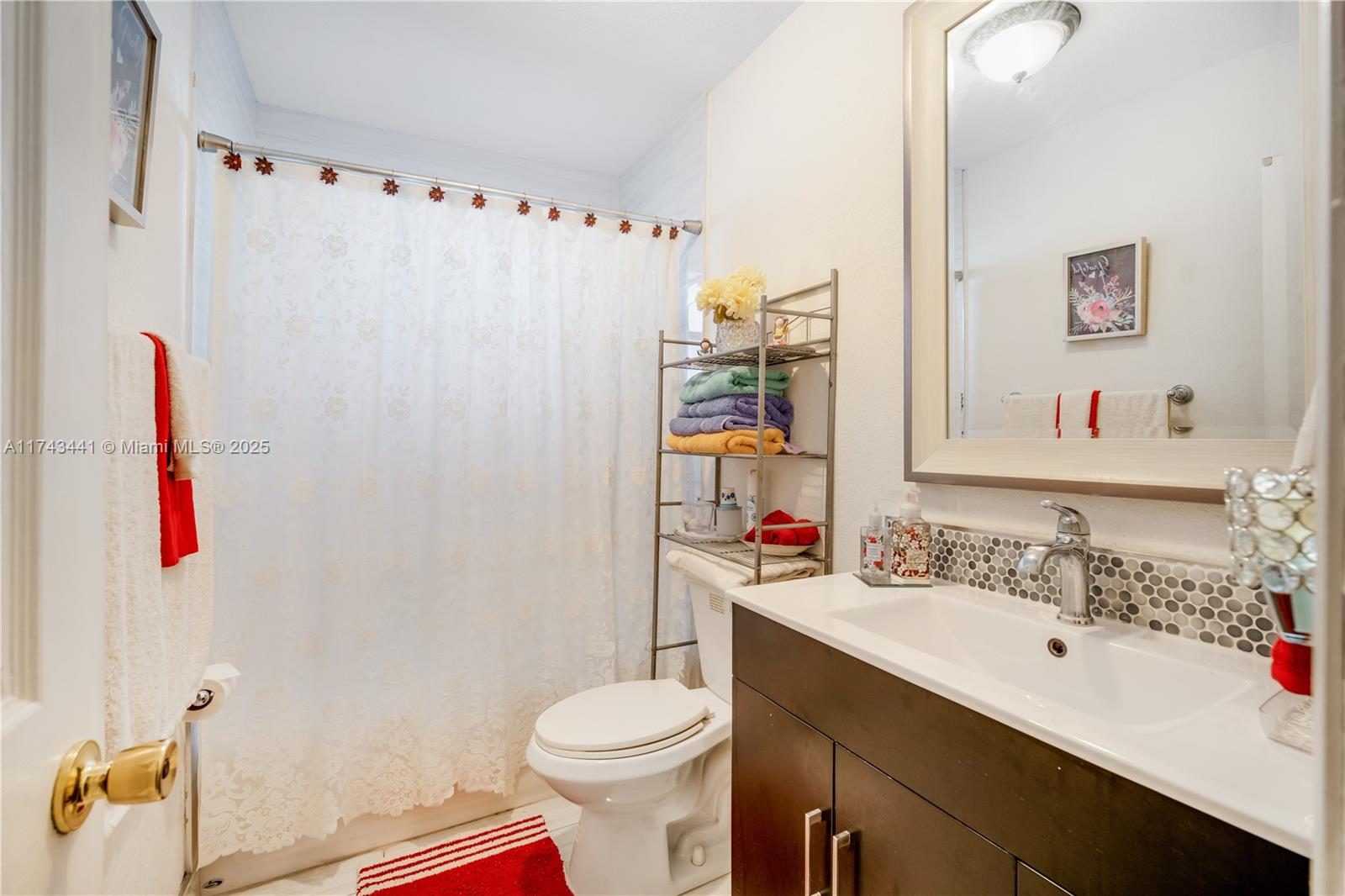 1464 Yellowthroat St . Property Photo 24