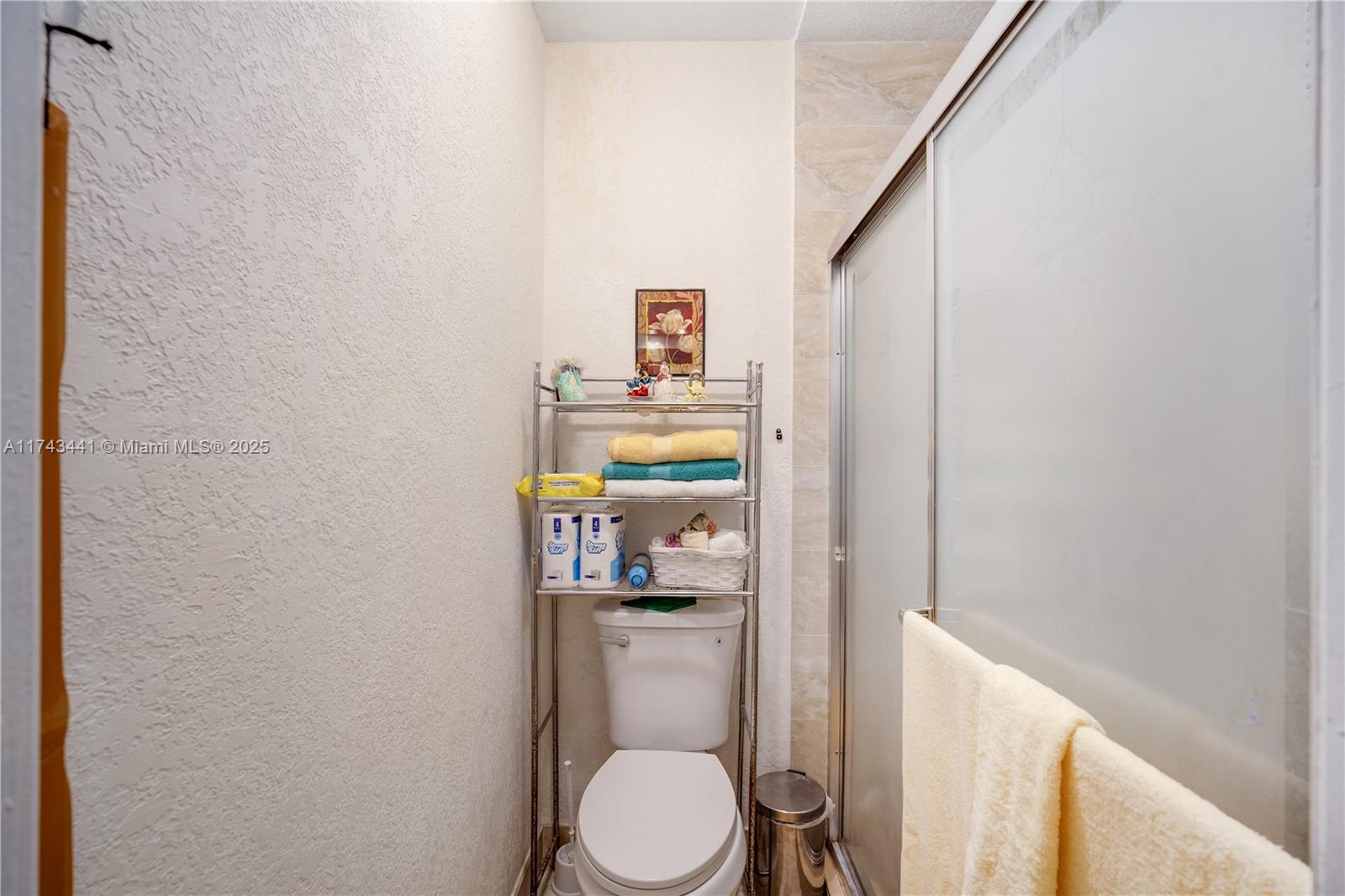 1464 Yellowthroat St . Property Photo 26