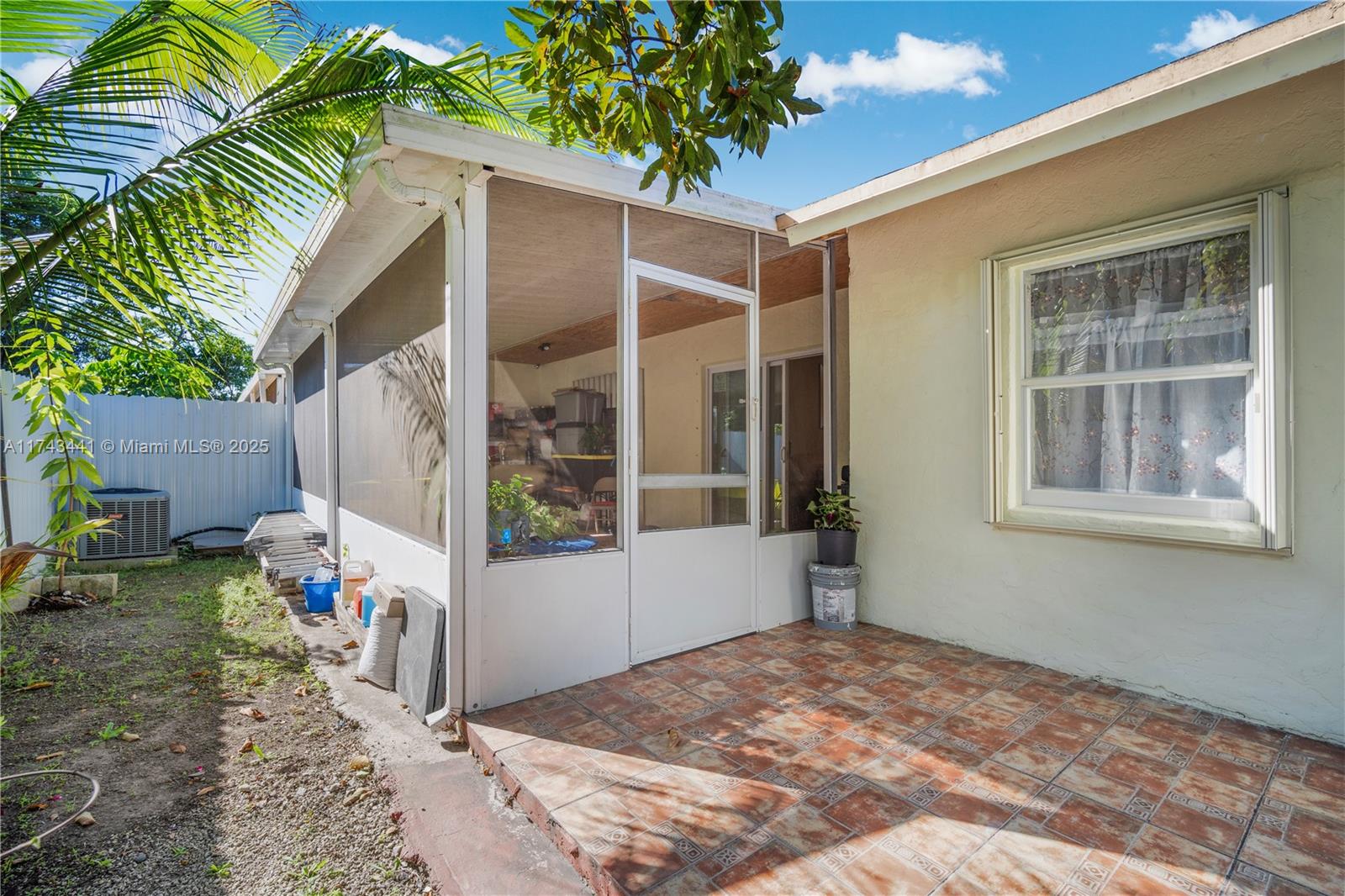1464 Yellowthroat St . Property Photo 31