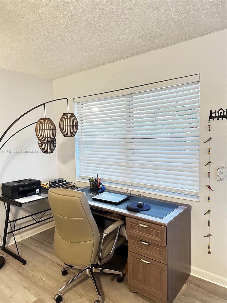 220 Cambridge I Property Photo 6