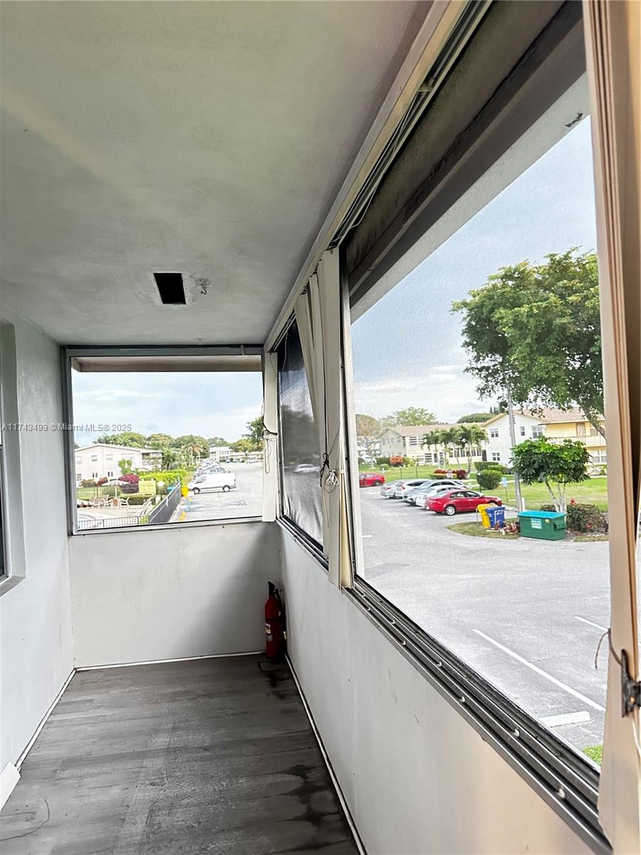 220 Cambridge I Property Photo 10