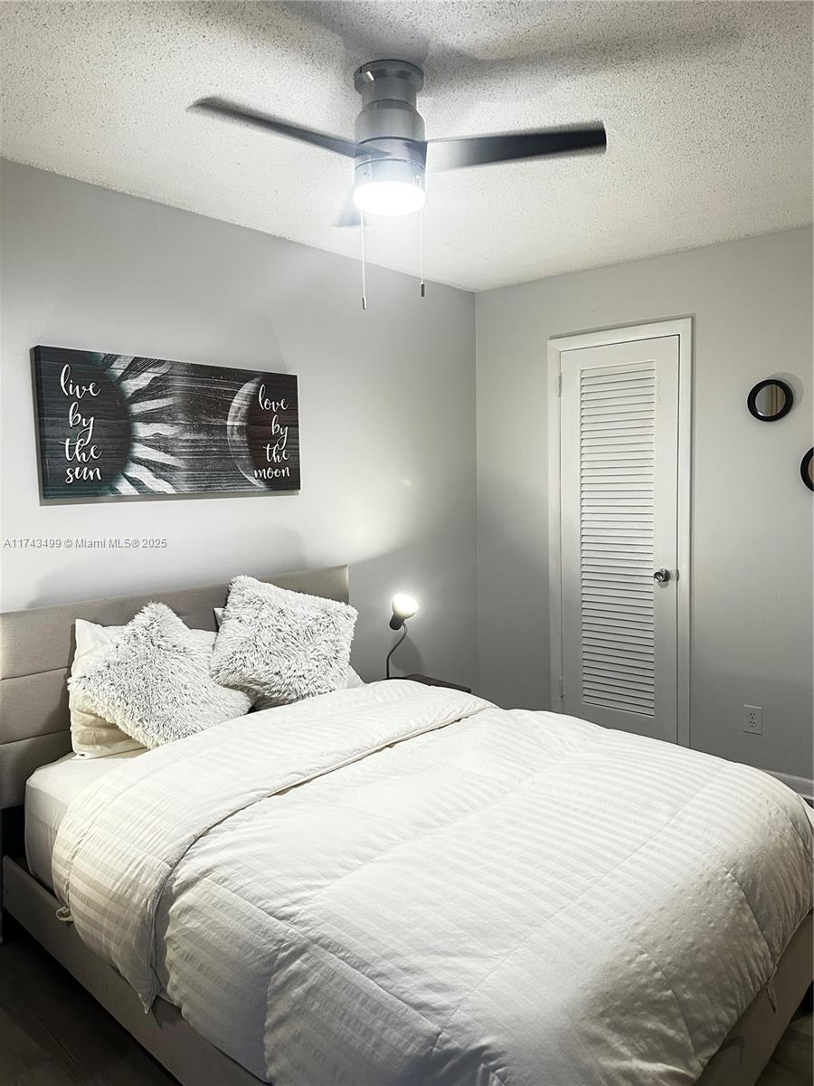220 Cambridge I Property Photo 11
