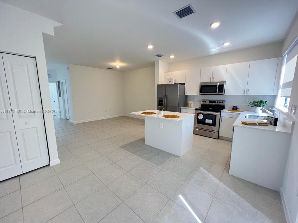 11846 Sw 246 Ln 11846 Property Photo 3