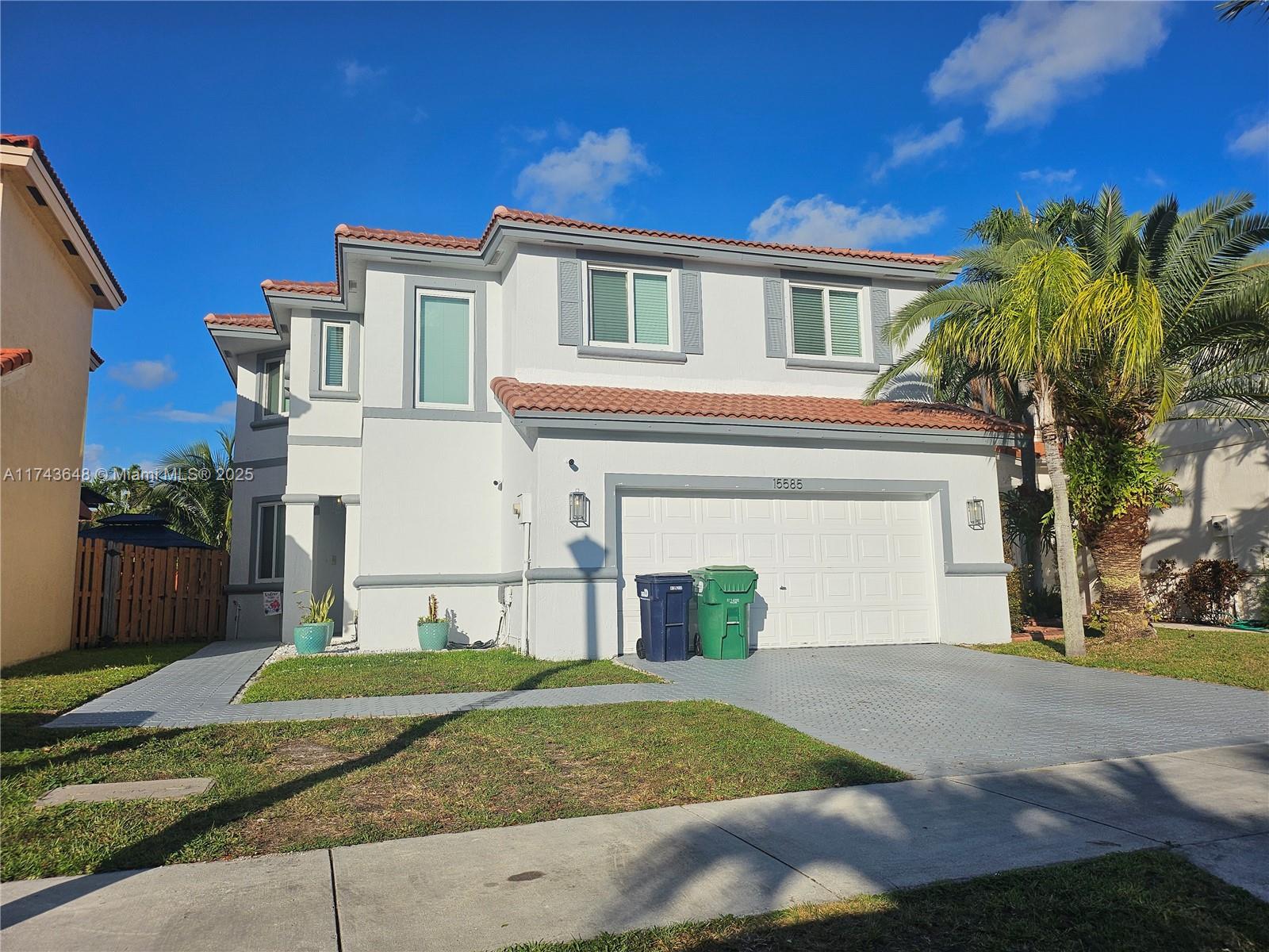 15585 Sw 112th Way Property Photo 1