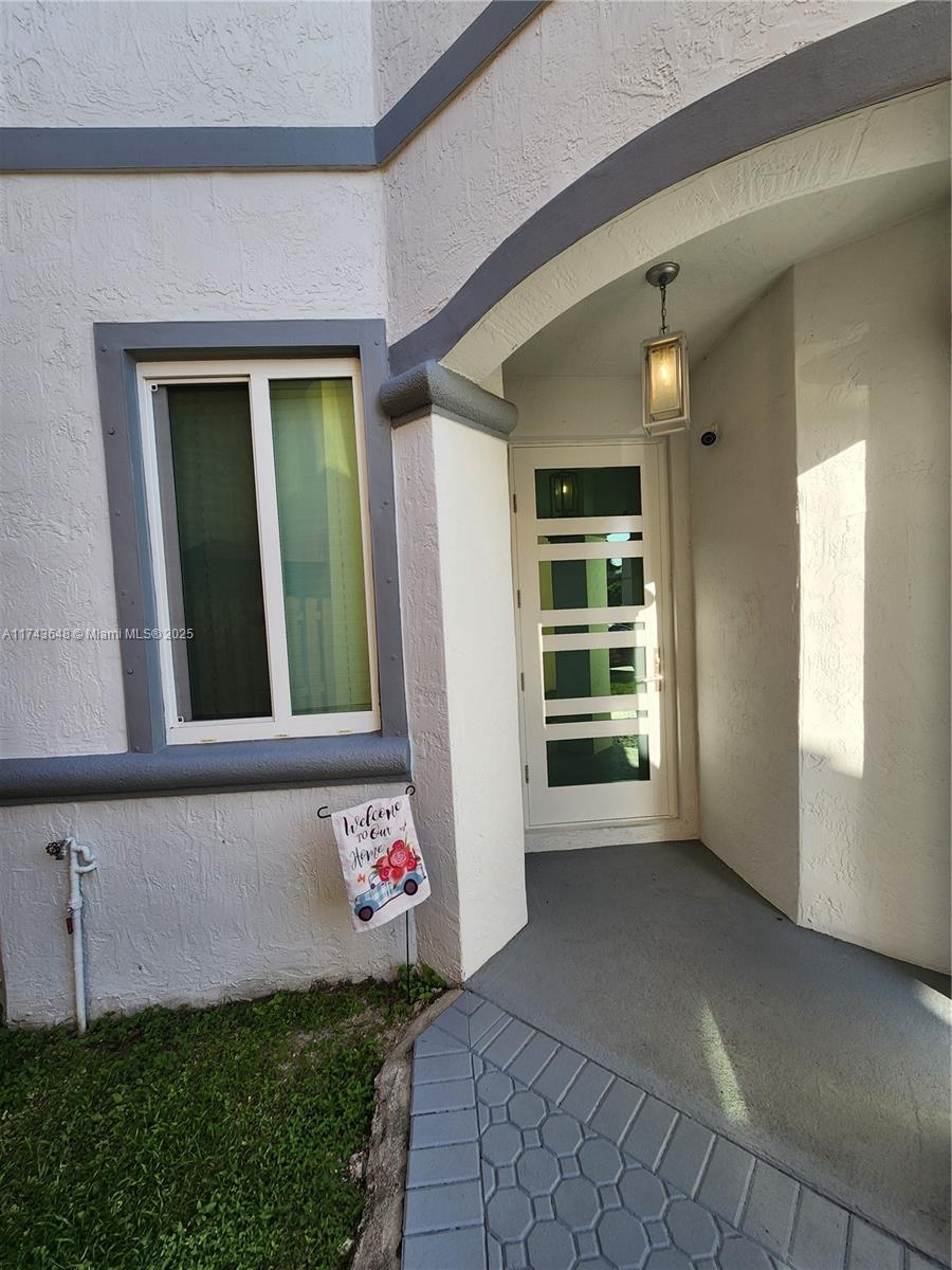 15585 Sw 112th Way Property Photo 3