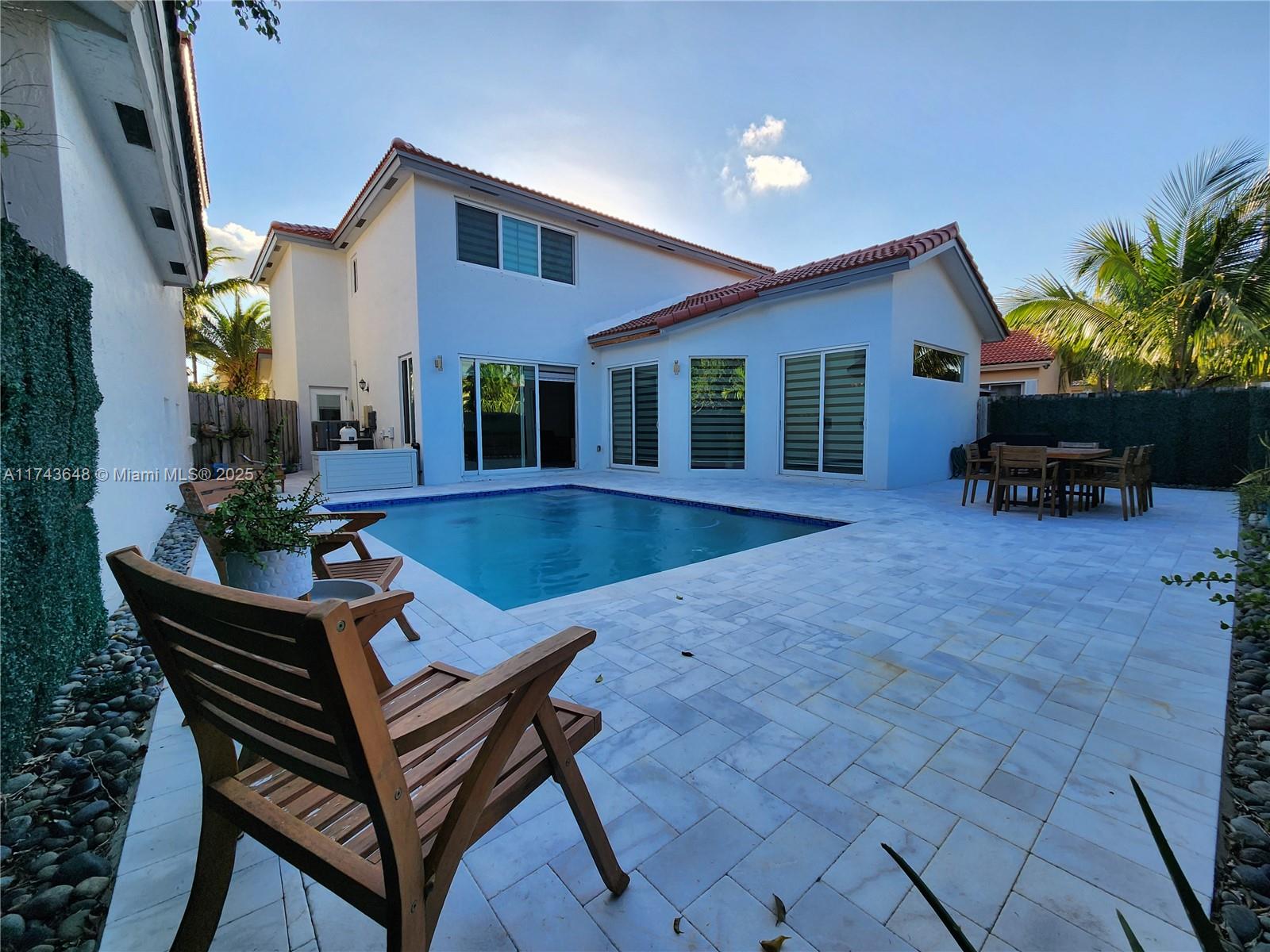 15585 Sw 112th Way Property Photo 17