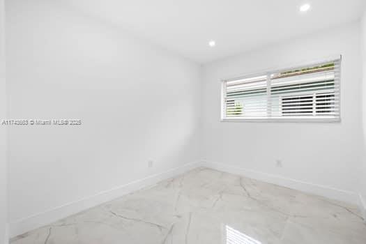 1431-1433 N 14th Way Property Photo 14