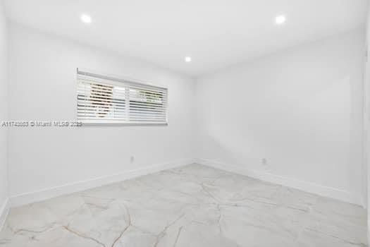 1431-1433 N 14th Way Property Photo 15