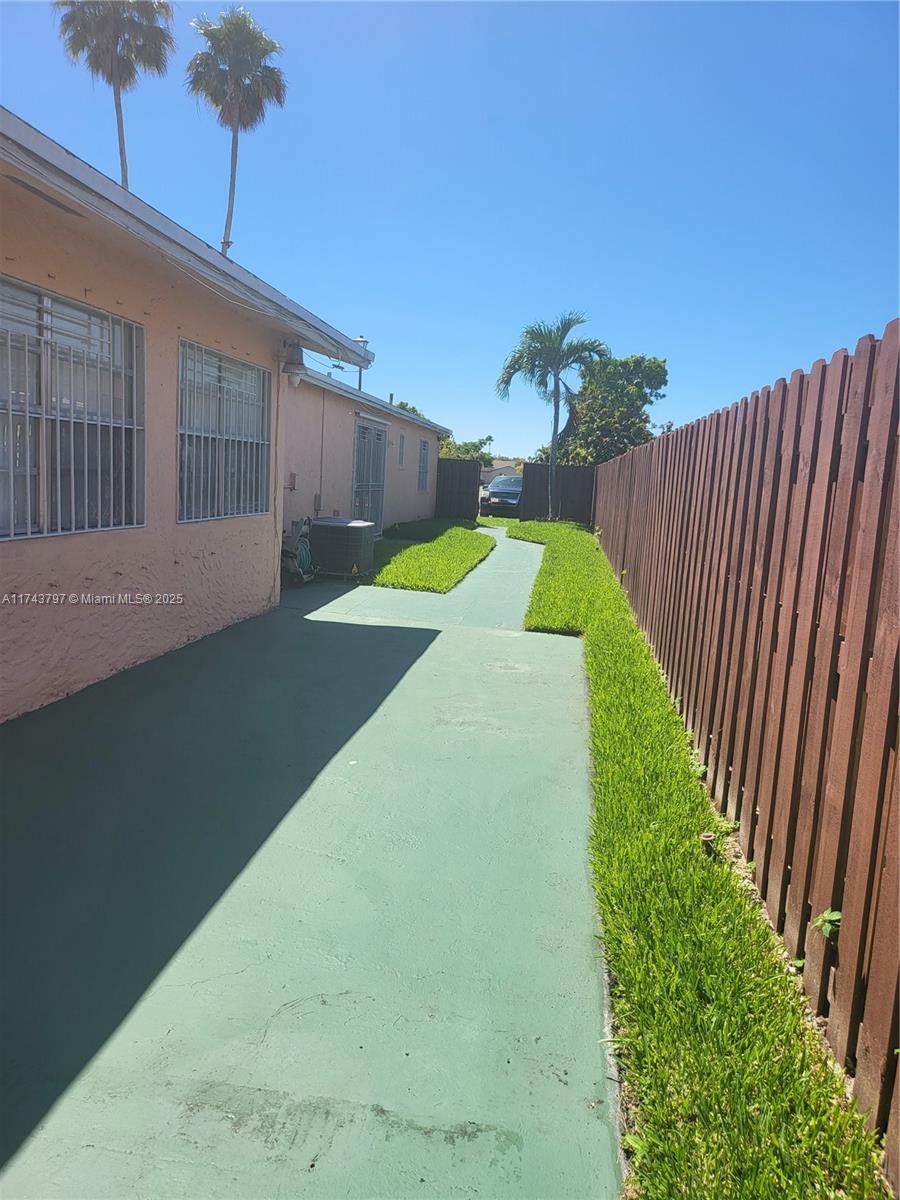 6771 Nw 199th Ter Property Photo 3