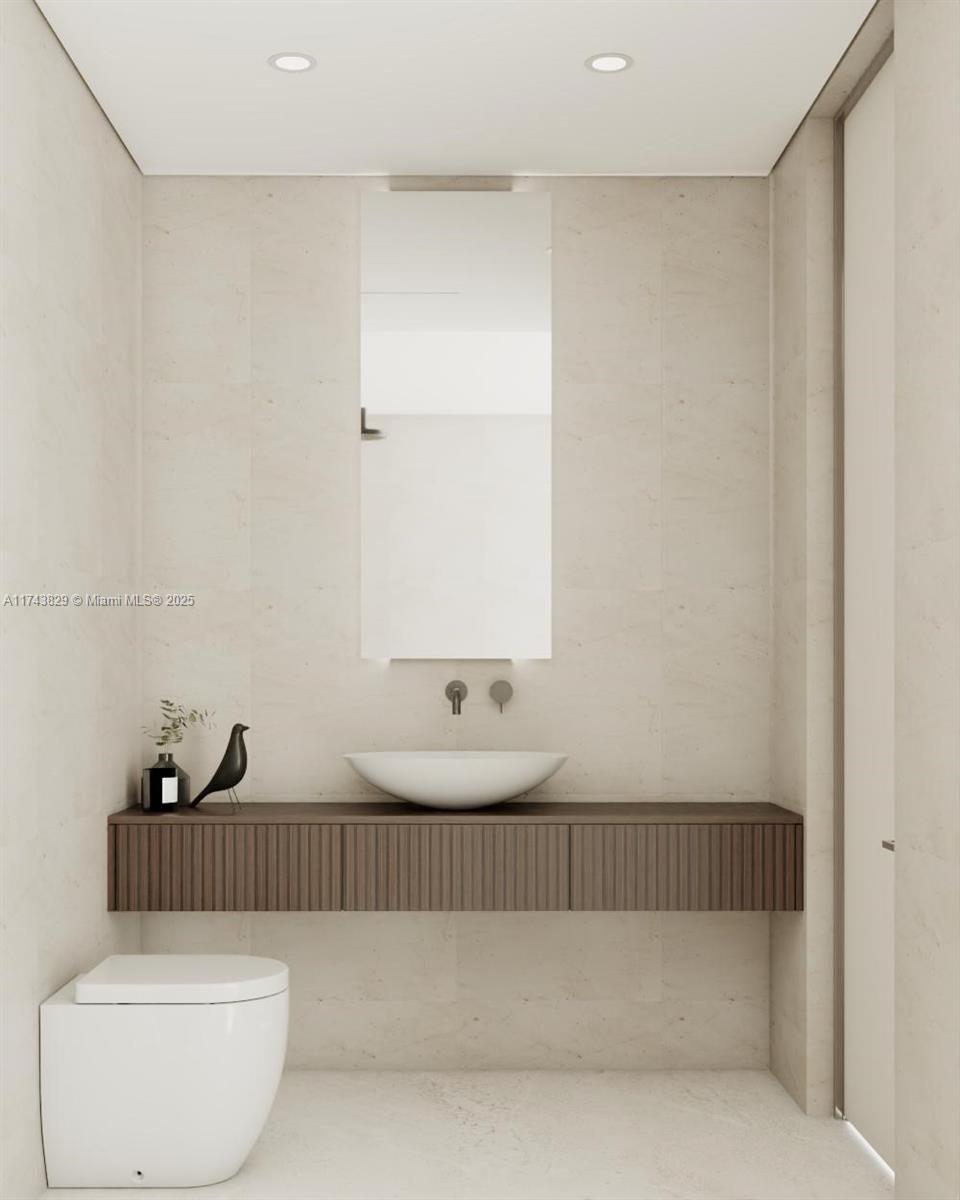 1000 Venetian Way 608 Property Photo 15