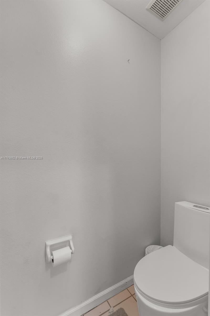 2830 Se 5th Pl Property Photo 22