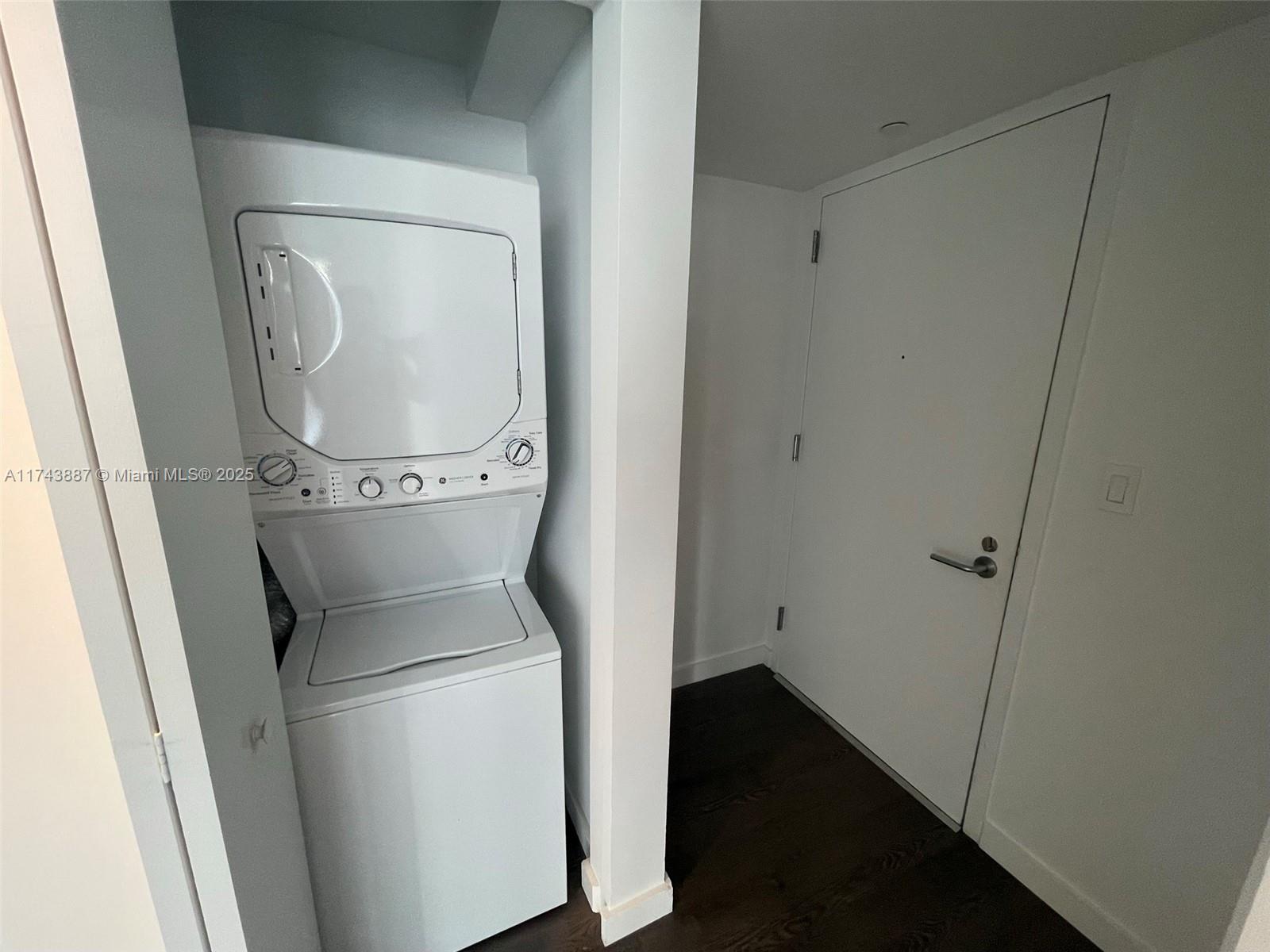 1300 S Miami Ave 1107 Property Photo 9
