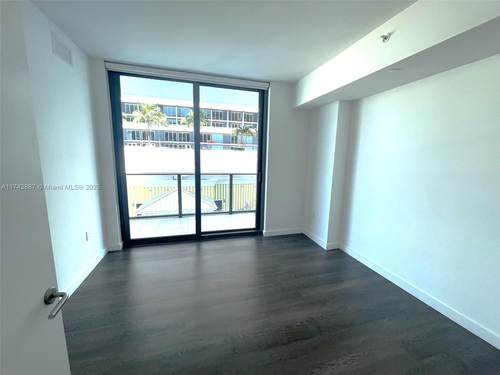 1300 S Miami Ave 1107 Property Photo 10