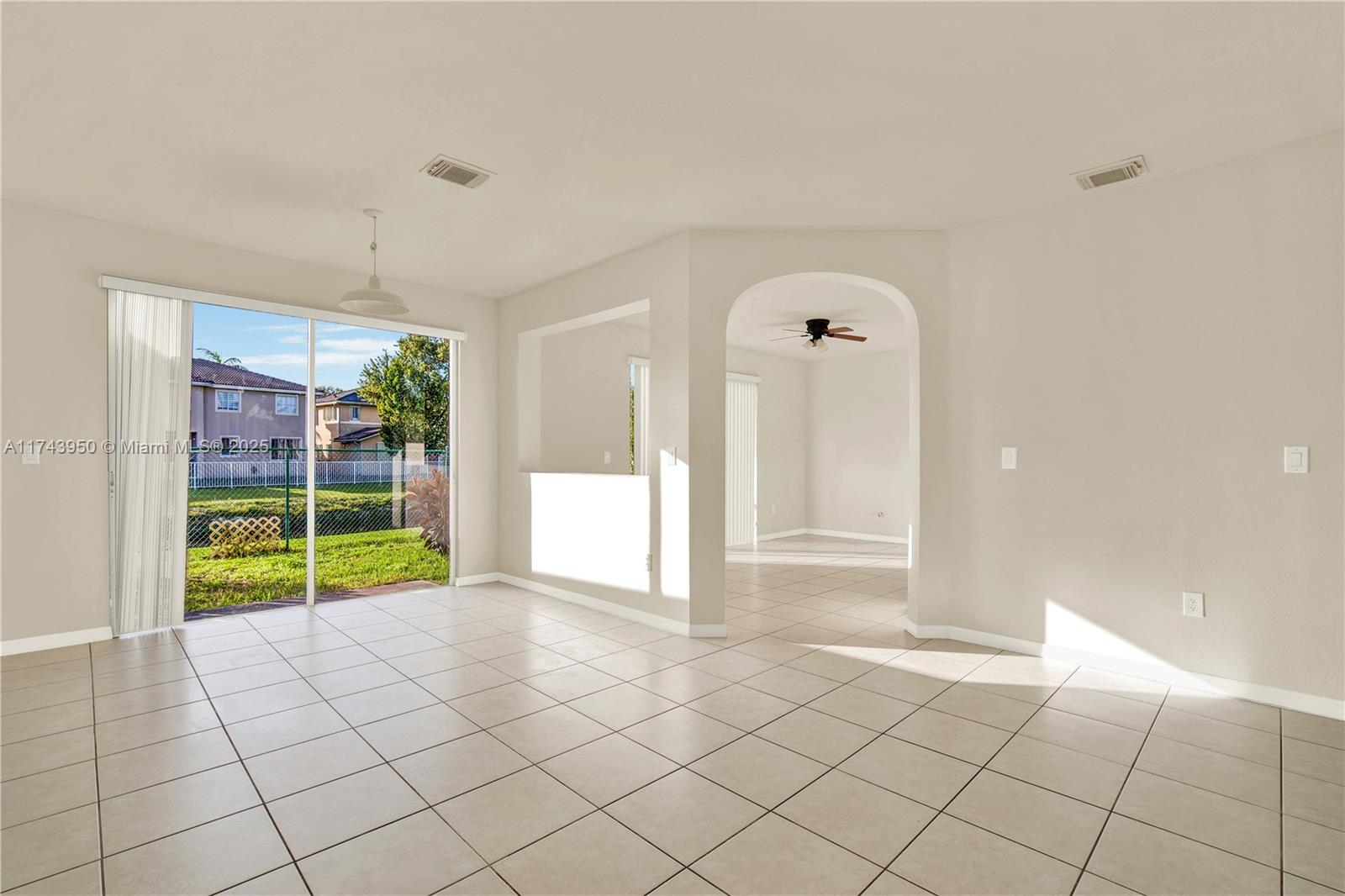 27480 Sw 138th Path Property Photo 4