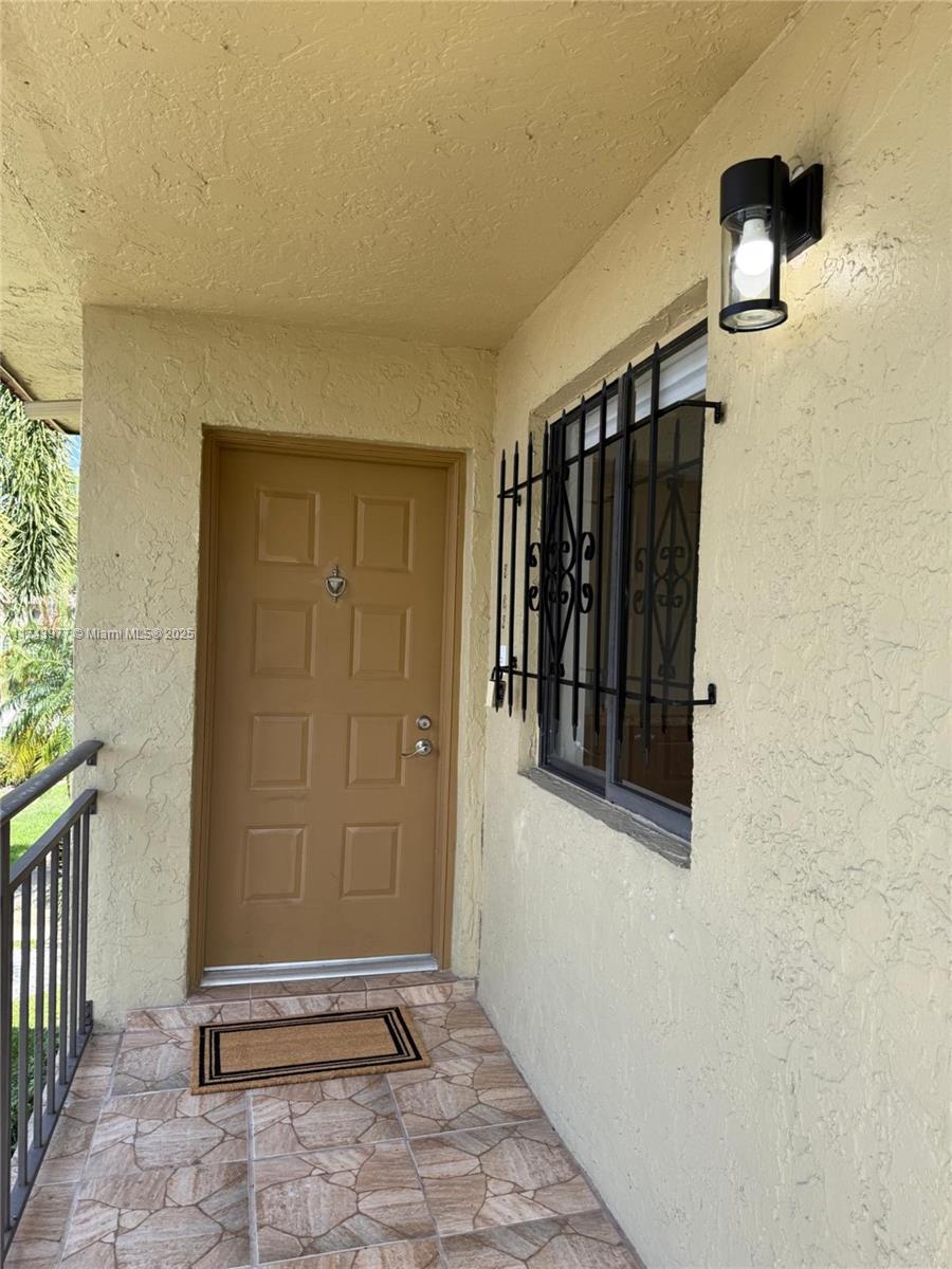 303 Lakeview Dr 202 Property Photo 20