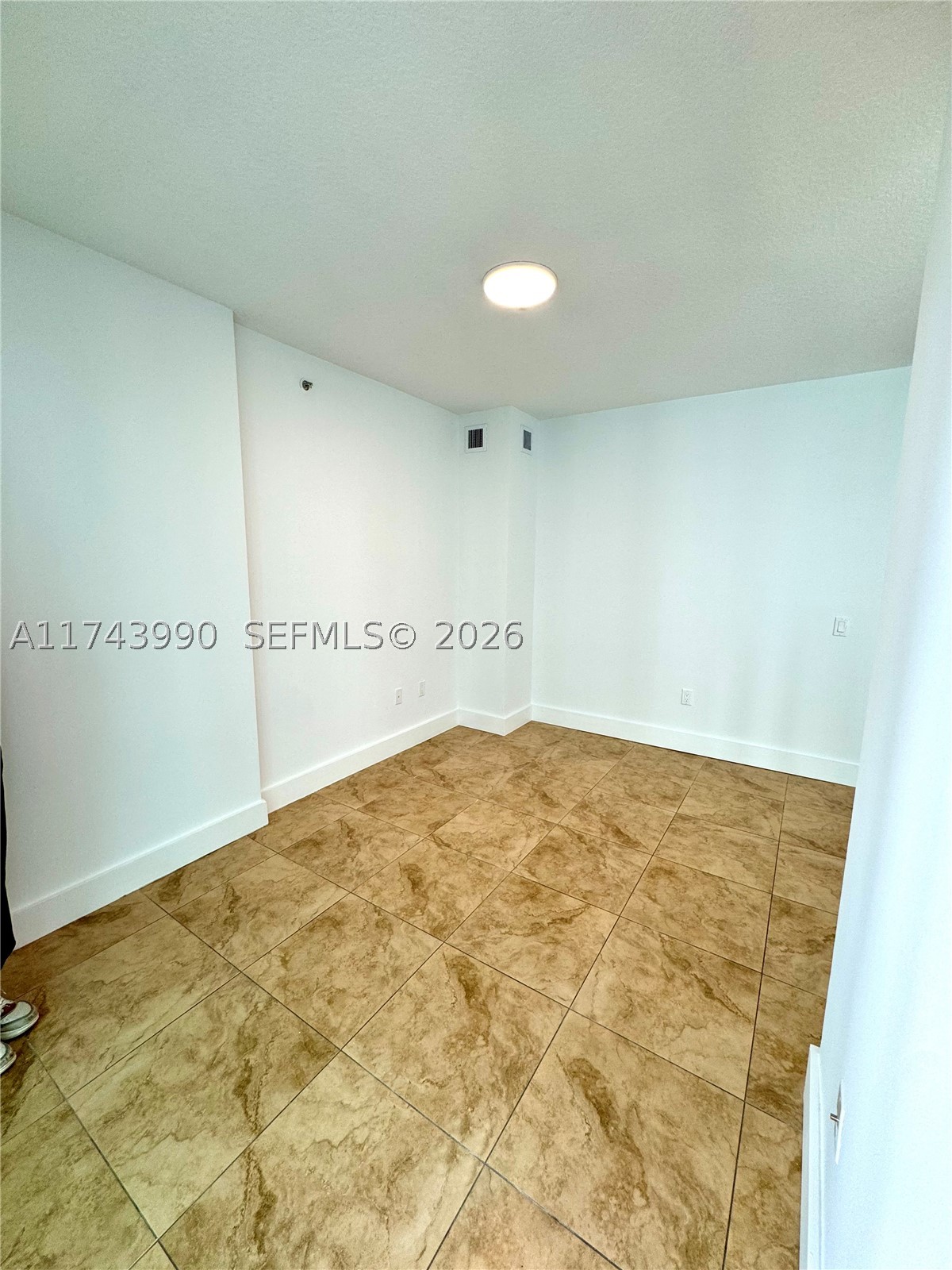 41 Se 5th St 808 Property Photo 14