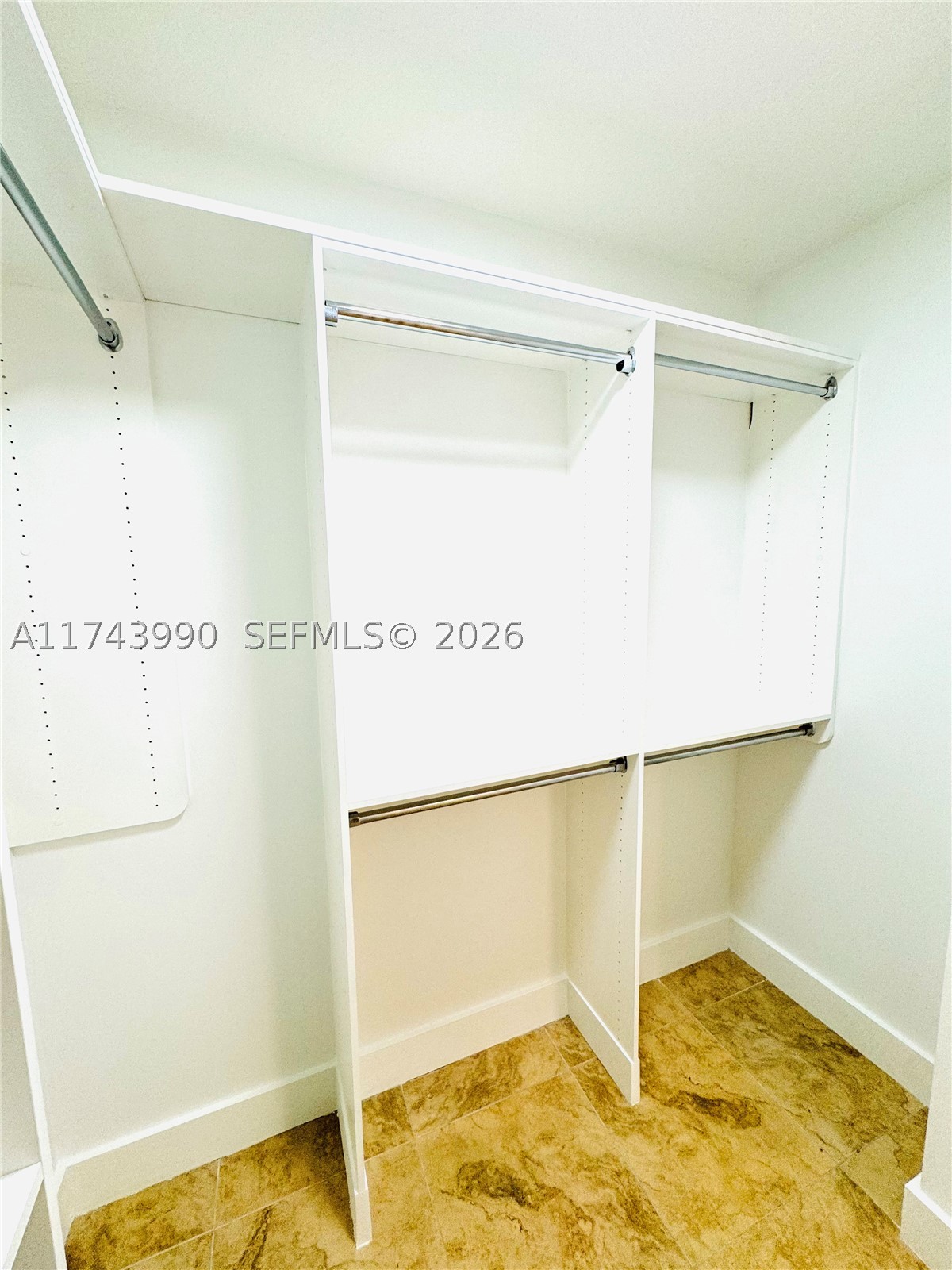 41 Se 5th St 808 Property Photo 22