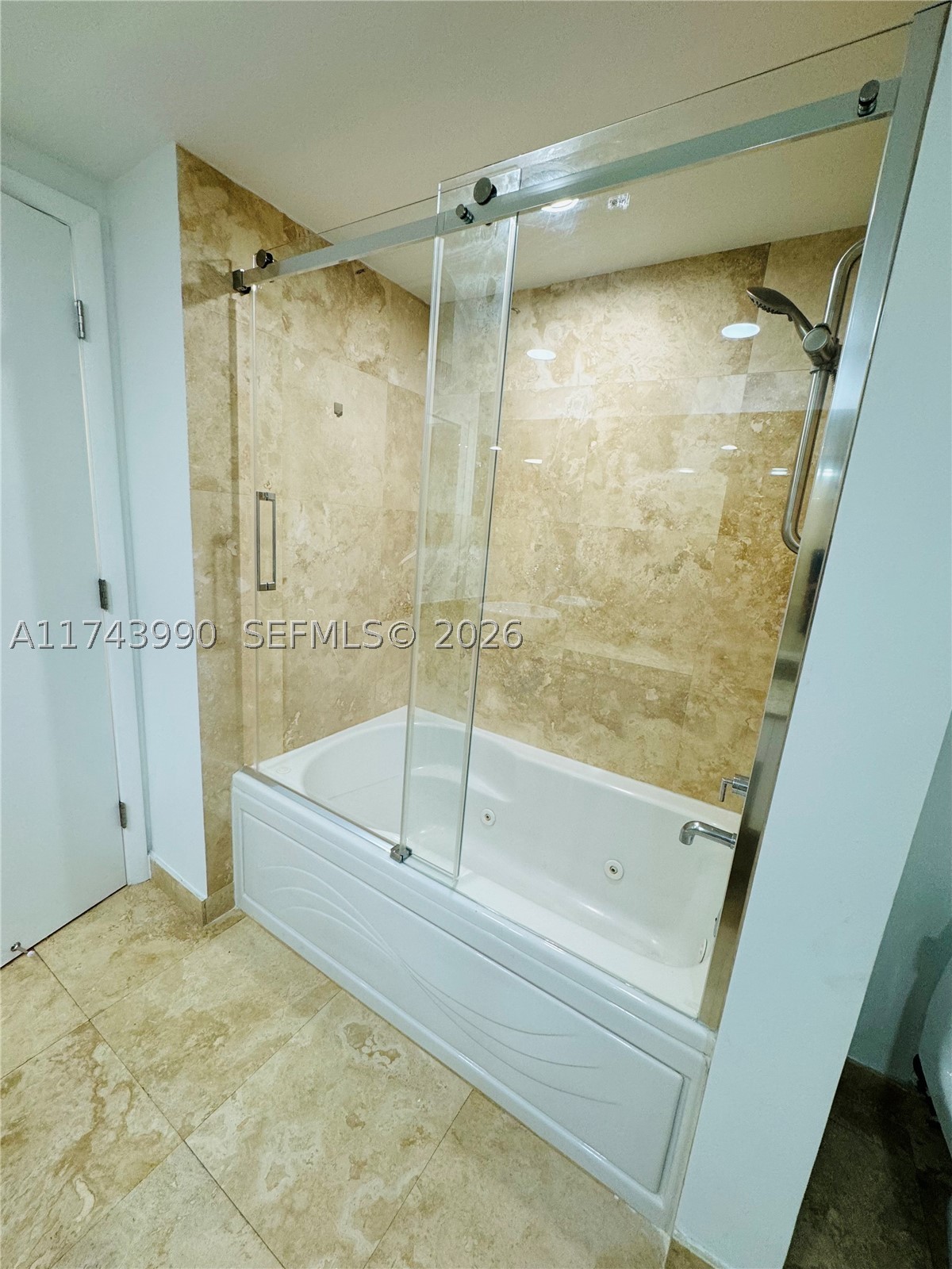 41 Se 5th St 808 Property Photo 28
