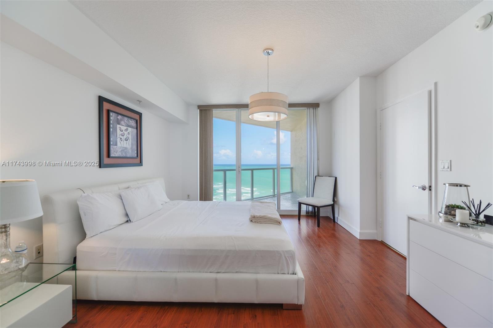 16699 Collins Ave. 1804 Property Photo 8