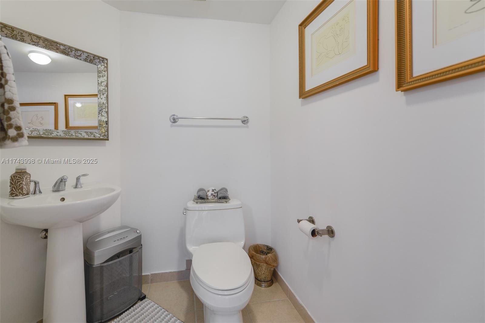 16699 Collins Ave. 1804 Property Photo 19