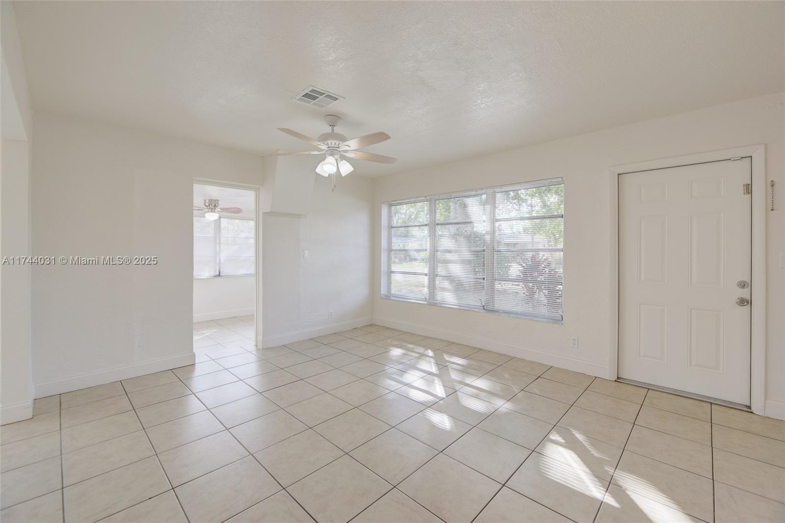 6871 Atlanta St Property Photo 5