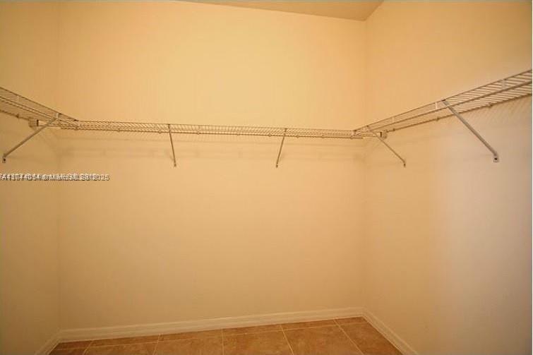 830 Ne 191 St Property Photo 23
