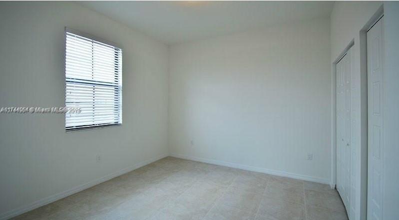 830 Ne 191 St Property Photo 26