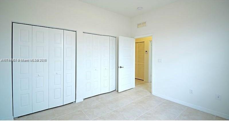 830 Ne 191 St Property Photo 27