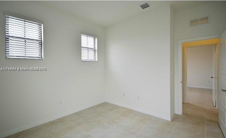 830 Ne 191 St Property Photo 31