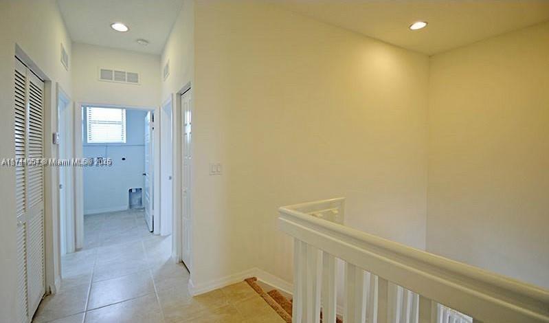 830 Ne 191 St Property Photo 33