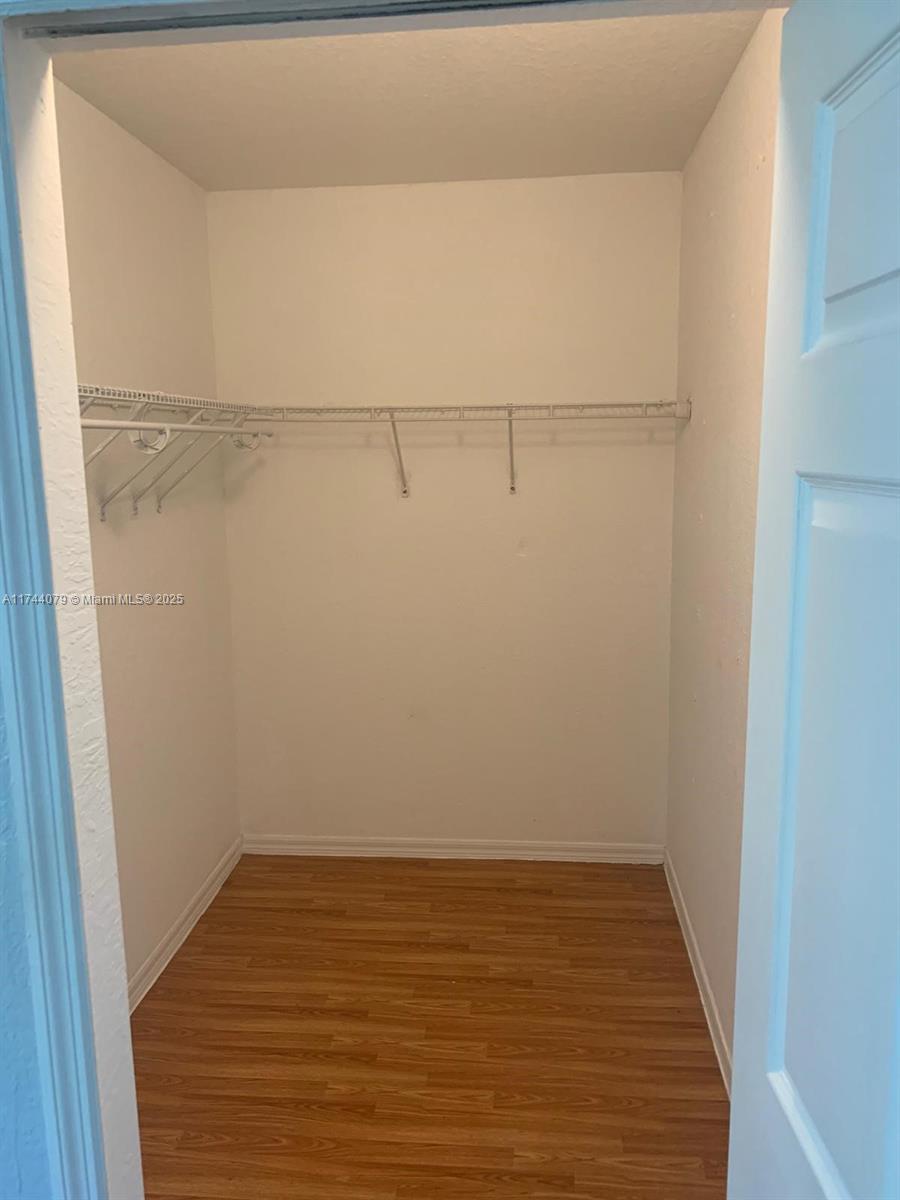 865 Sw 6th Ct Property Photo 13